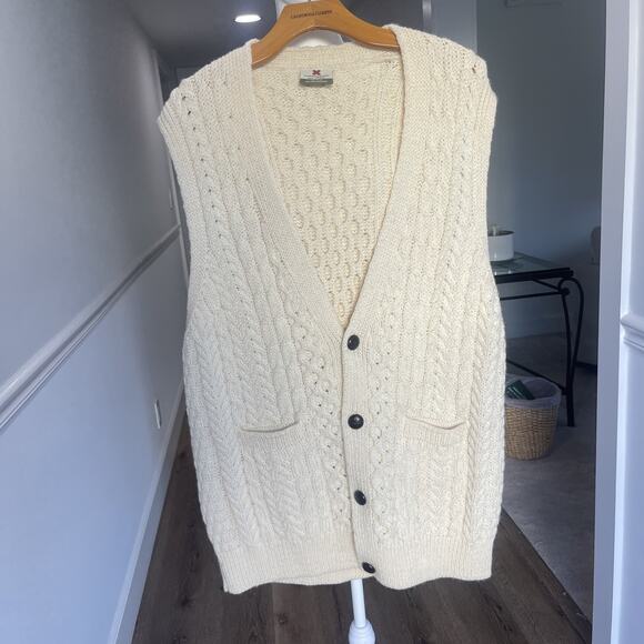 Carraig Donn Irish Wool Sweater Vest Cable Knit Button Front Ivory Grandpa XL - Picture 1 of 12
